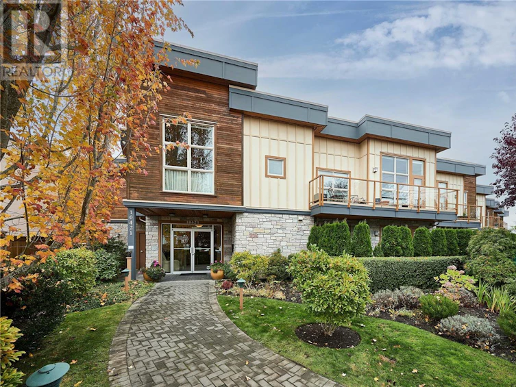206-10421 Resthaven Drive, Sidney, BC, V8L 3H4
