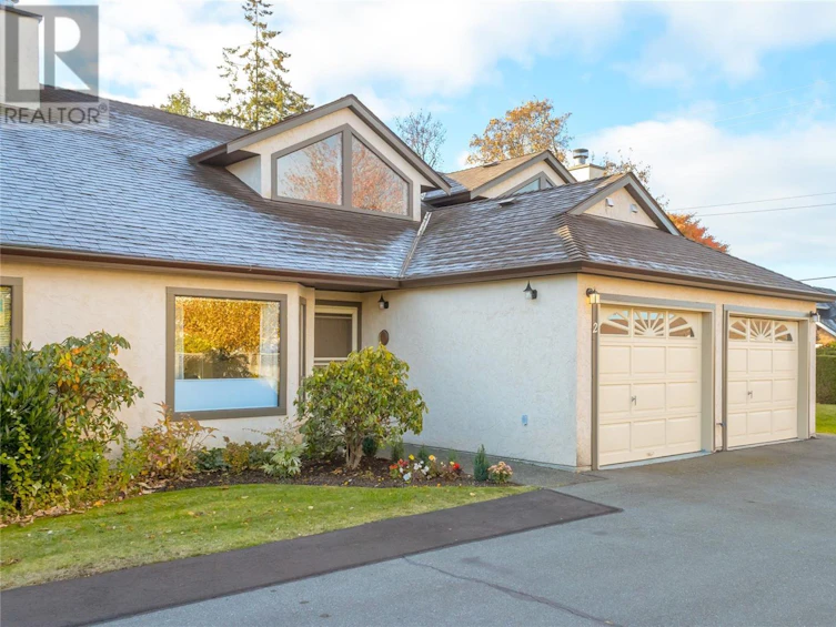 2-10025 Fifth Street, Sidney, BC, V8L 2X8