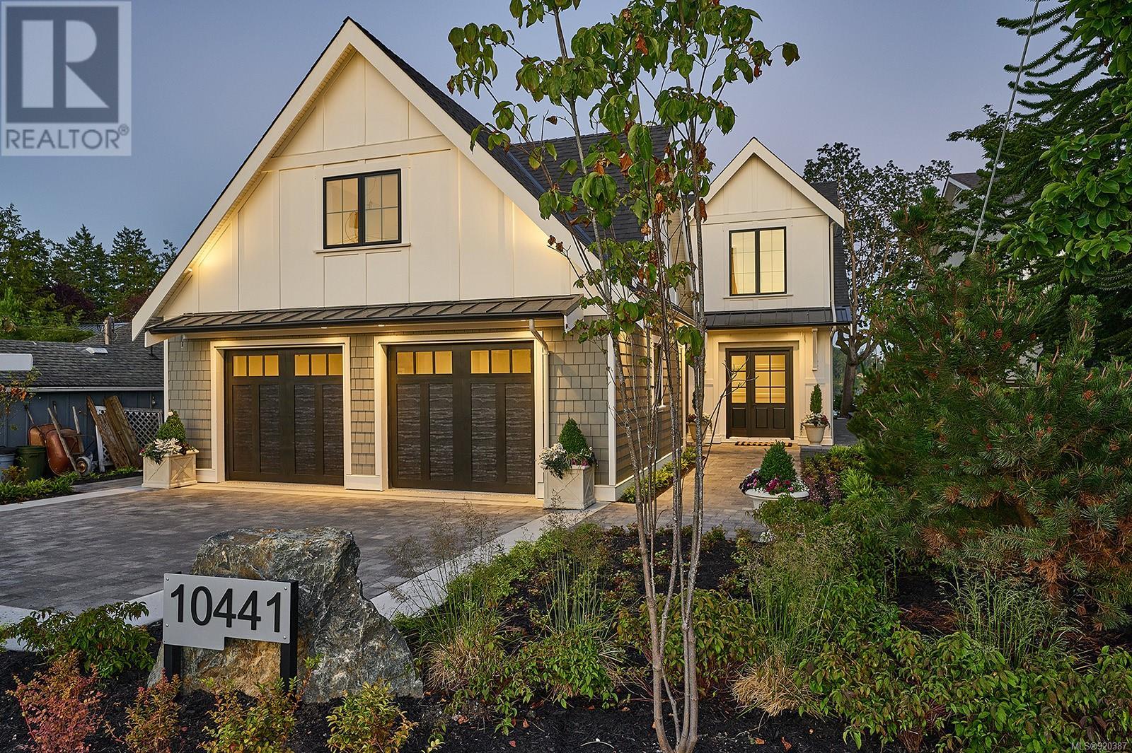 10441 Allbay Road, Sidney, BC, V8L 2N8