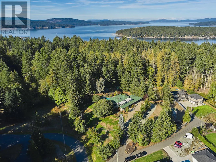 11353 Hummingbird Place, North Saanich, BC, V8L 5S3