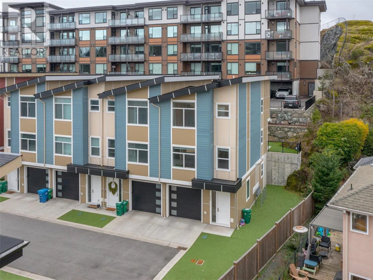 629 Selwyn Close, Langford, BC, V9B 6M1