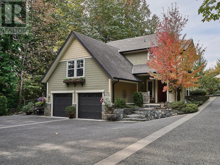 5384 Sparton Road, Saanich, BC, V8X 3X3