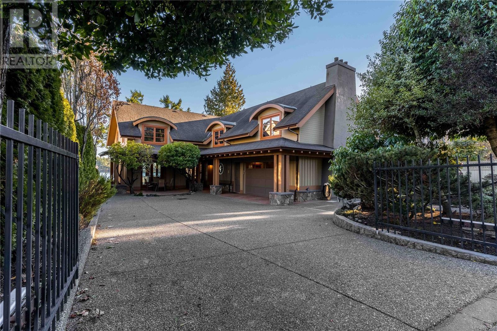 10433 Allbay Road, Sidney, BC, V8L 2N8