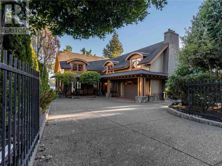 10433 Allbay Road, Sidney, BC, V8L 2N8
