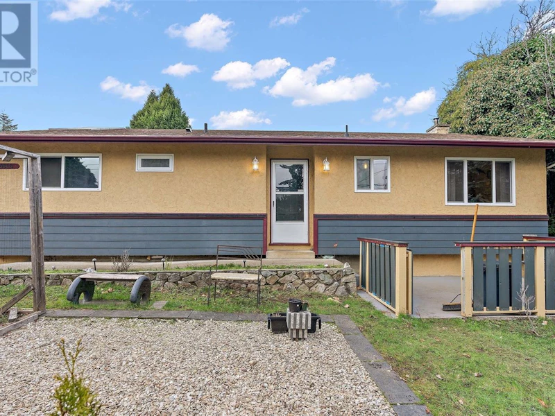 6818 Beaton Road, Sooke BC V9Z 0M2