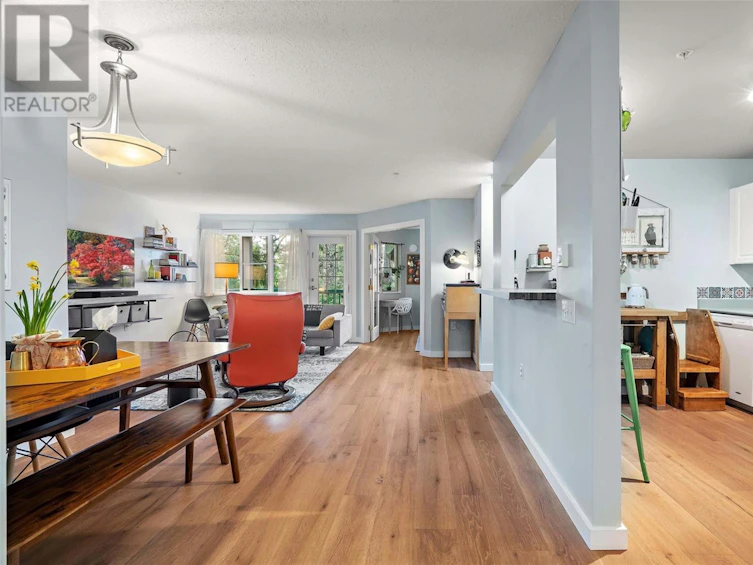314-290 Island Highway, View Royal, BC, V9B 1G5
