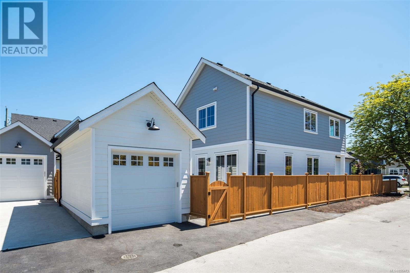 2356 Orchard Avenue, Sidney, BC, V8L 1T7