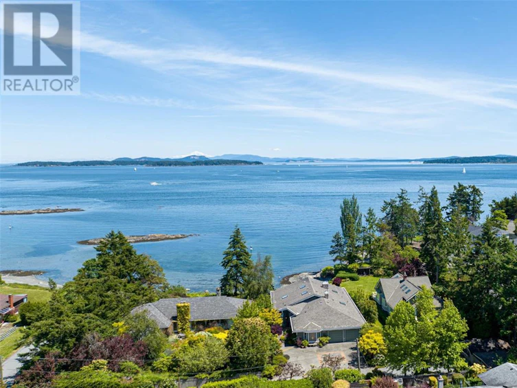 2517 Amherst Avenue, Sidney, BC, V8L 2H3