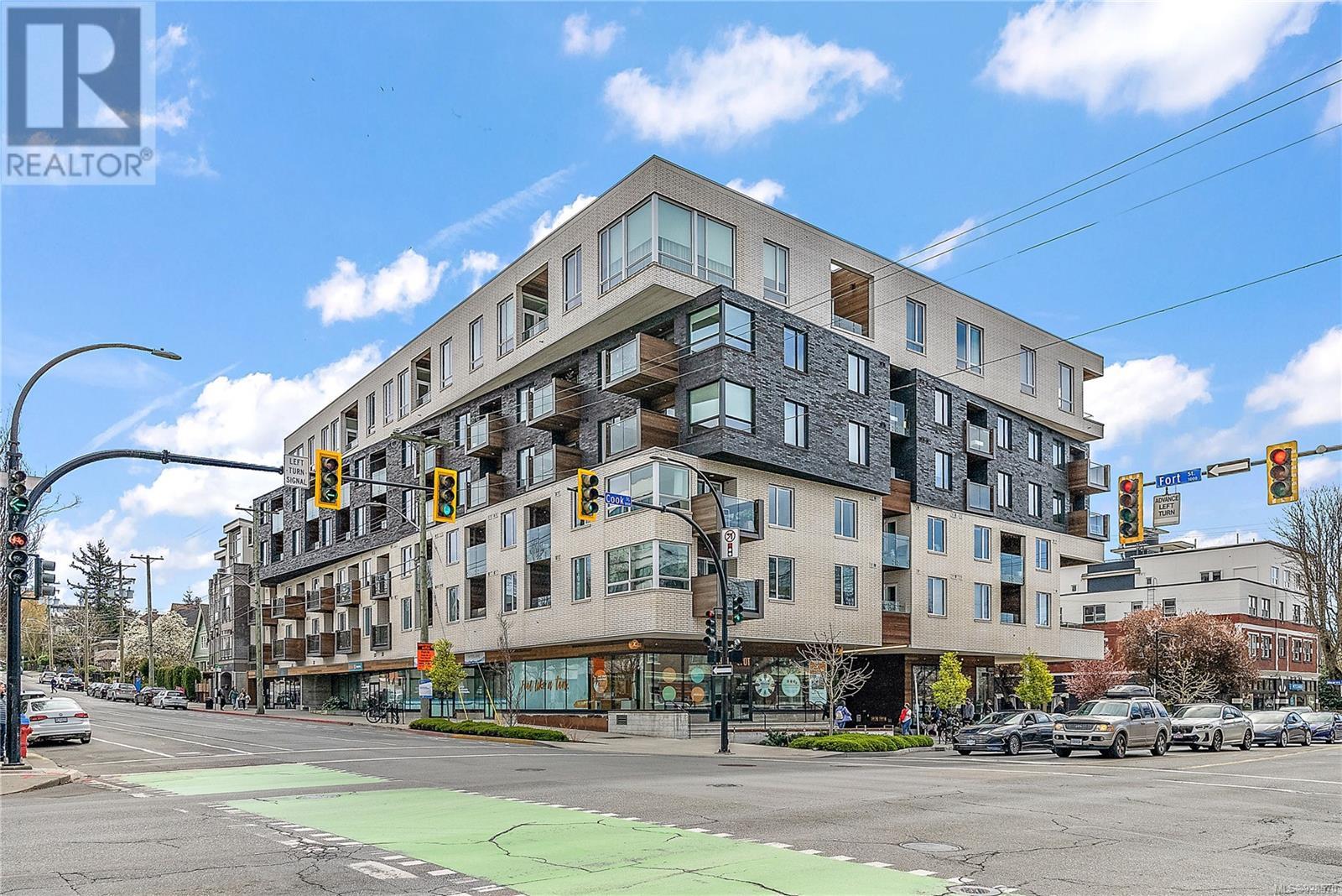 506-1033 Cook Street, Victoria, BC, V8V 0E1