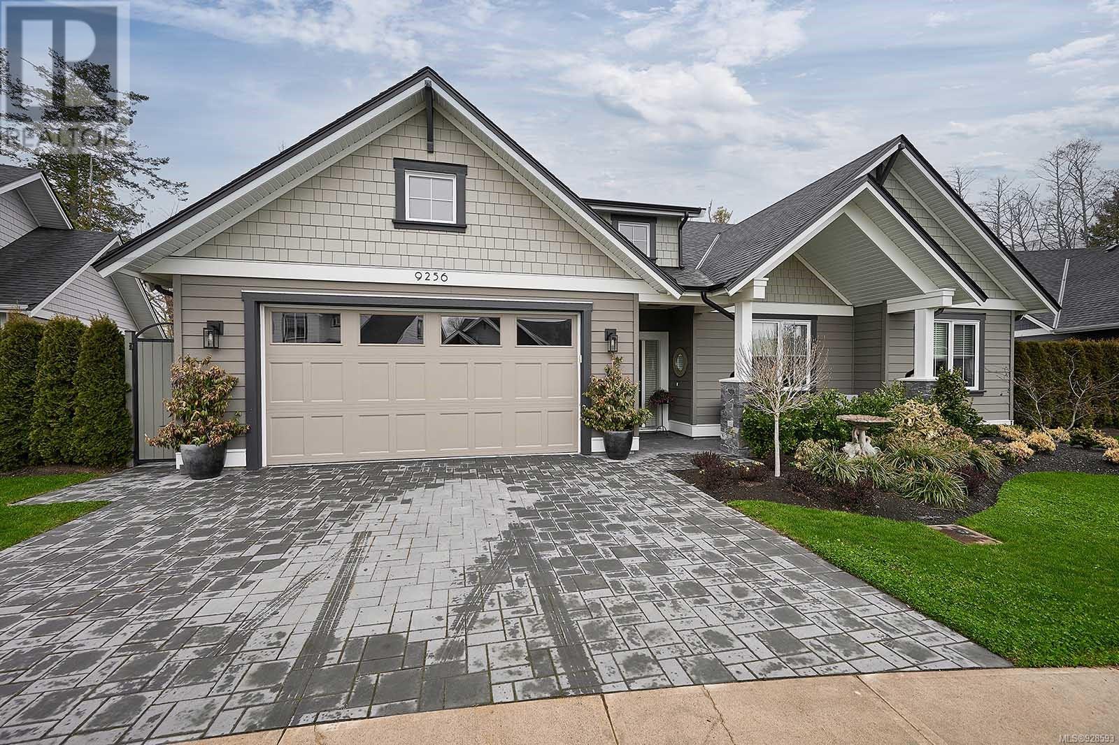 9256 Bakerview Close, North Saanich, BC, V8L 2Y1
