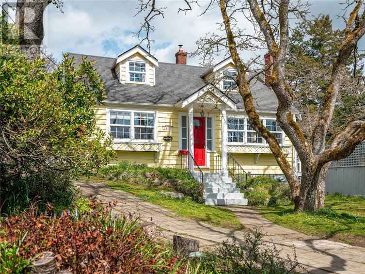 3406 Connorton Lane, Saanich, BC, V8P 3K1