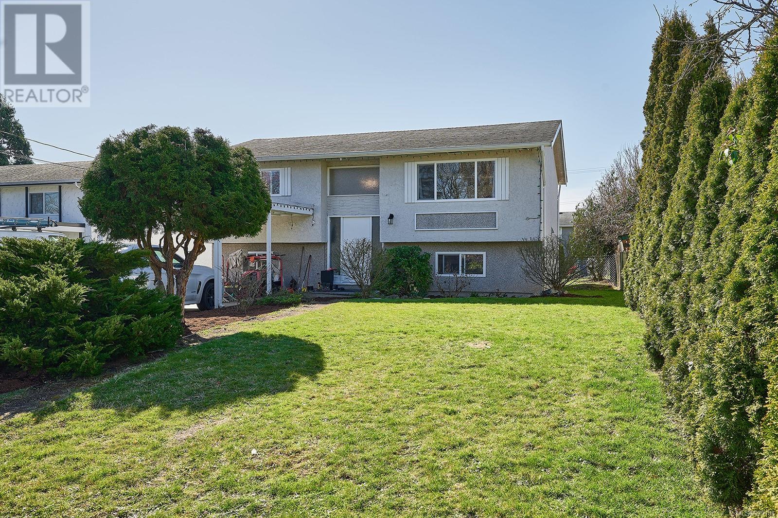 2173 Bradford Avenue, Sidney, BC, V8L 2C8
