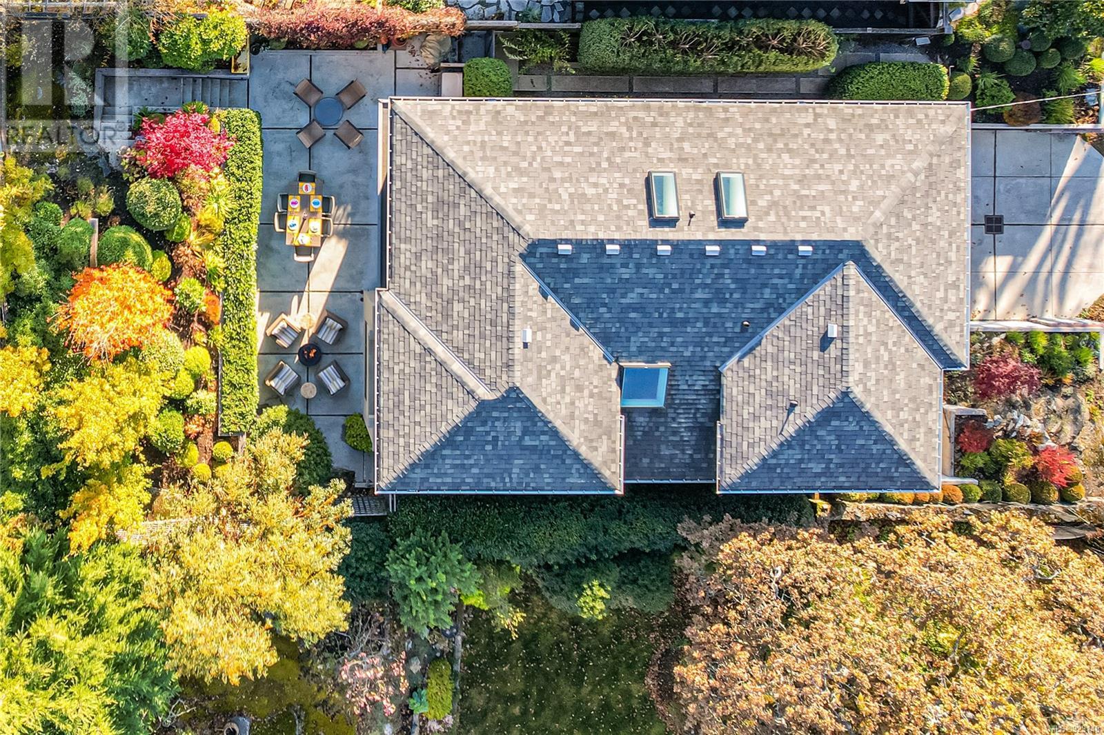 935 Royal Terrace, Victoria, BC, V8S 3K9