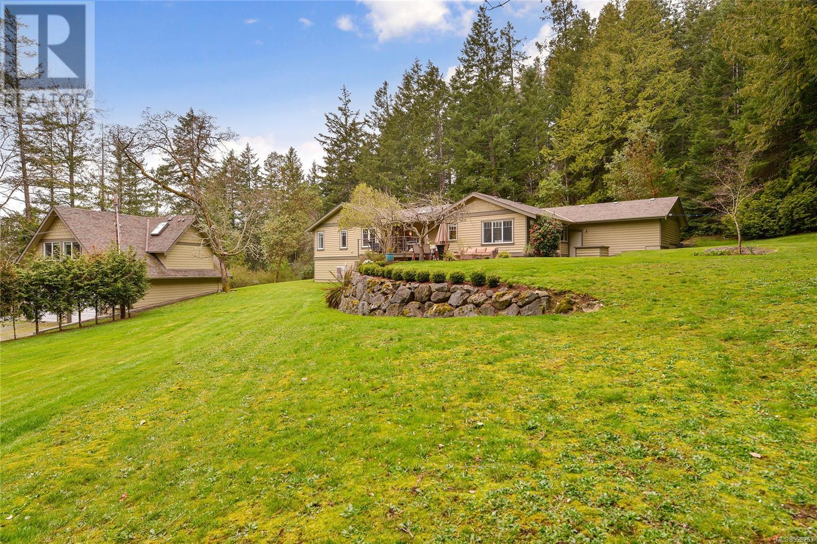 5919 Bear Hill Road, Saanich, BC, V9E 2J3