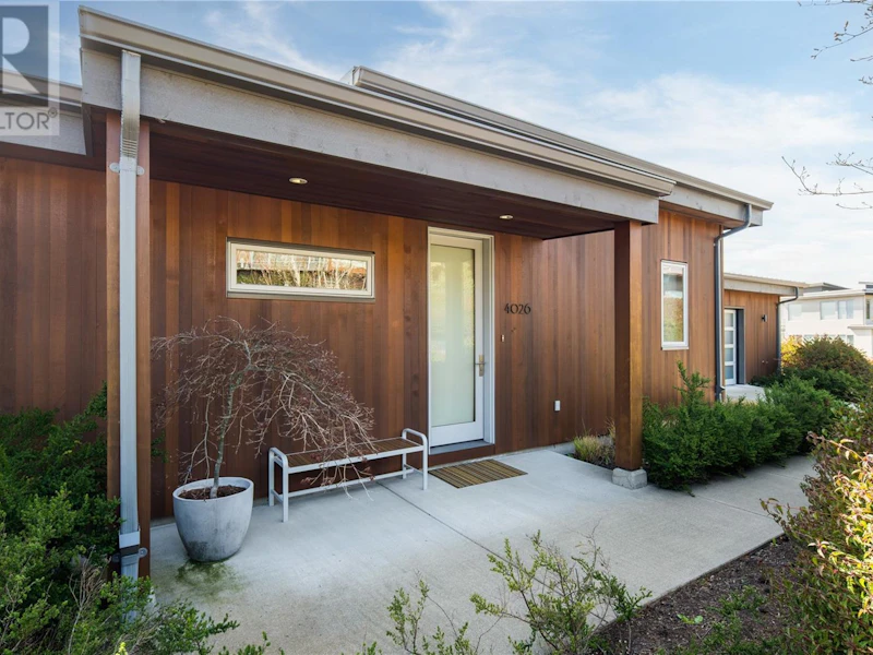 4026 Rainbow Hill Lane, Saanich BC V8X 0A6