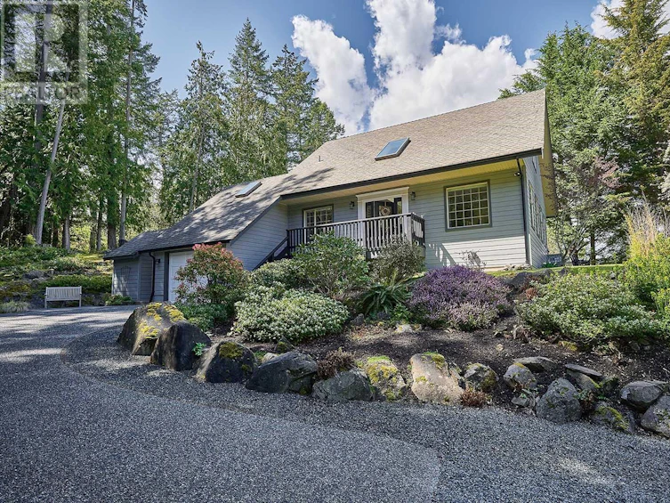 11015 Tryon Place, North Saanich, BC, V8L 5H6