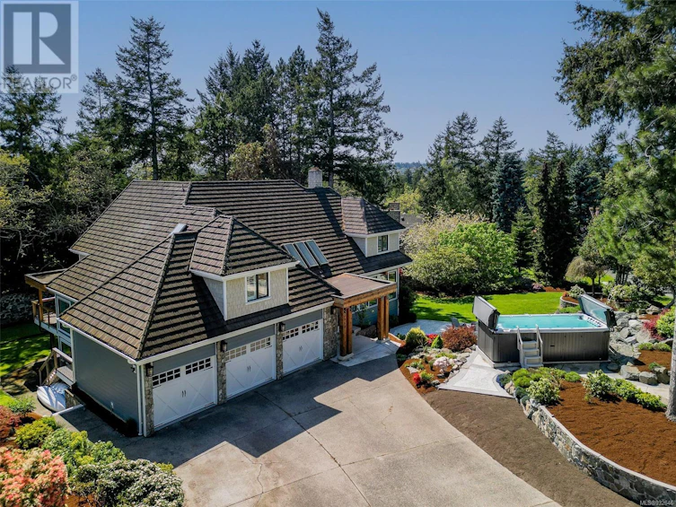 3960 Wedgepoint Terrace, Saanich, BC, V8N 5W8