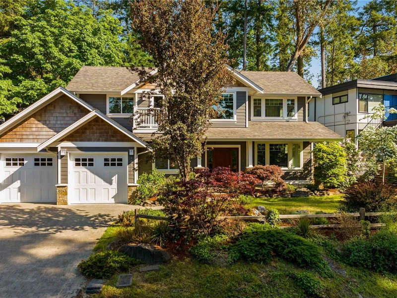 10927 Madrona Drive, North Saanich BC V8L 5N9
