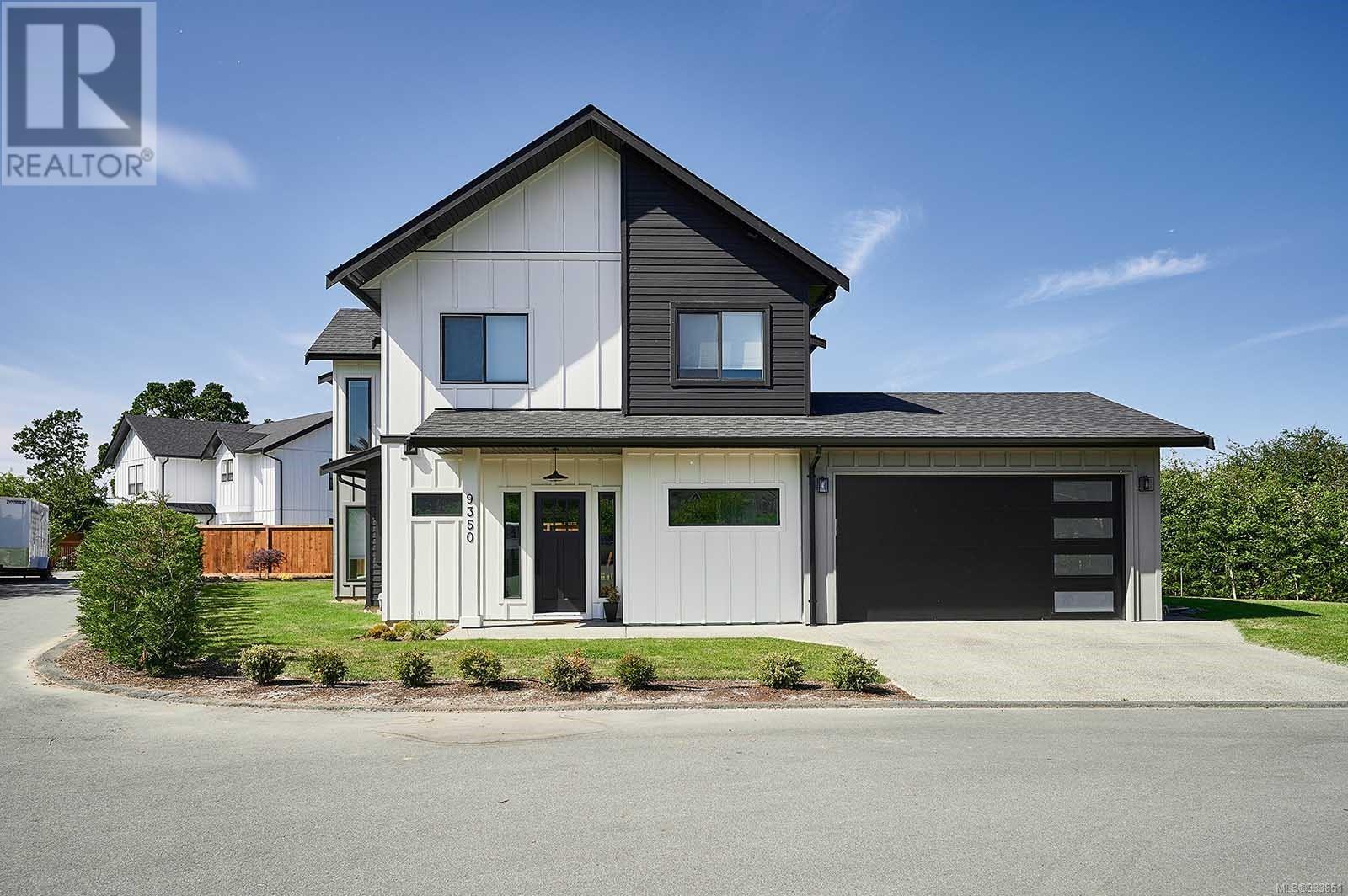 9350 East East Saanich Road, North Saanich, BC, V8L 1H9