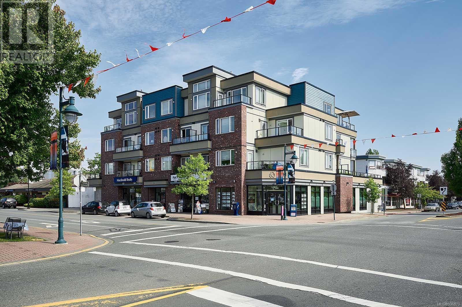 302-2409 Bevan Avenue, Sidney, BC, V8L 4R5