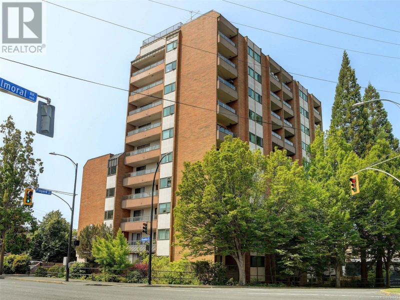 808 - 1630 Quadra Street, Victoria BC V8W 3J5