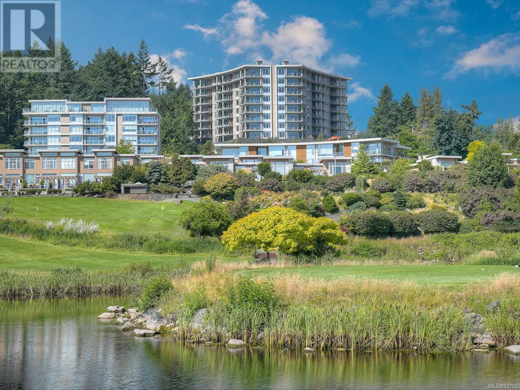 804-5388 Hill Rise Terrace, Saanich, BC, V8Y 3K3