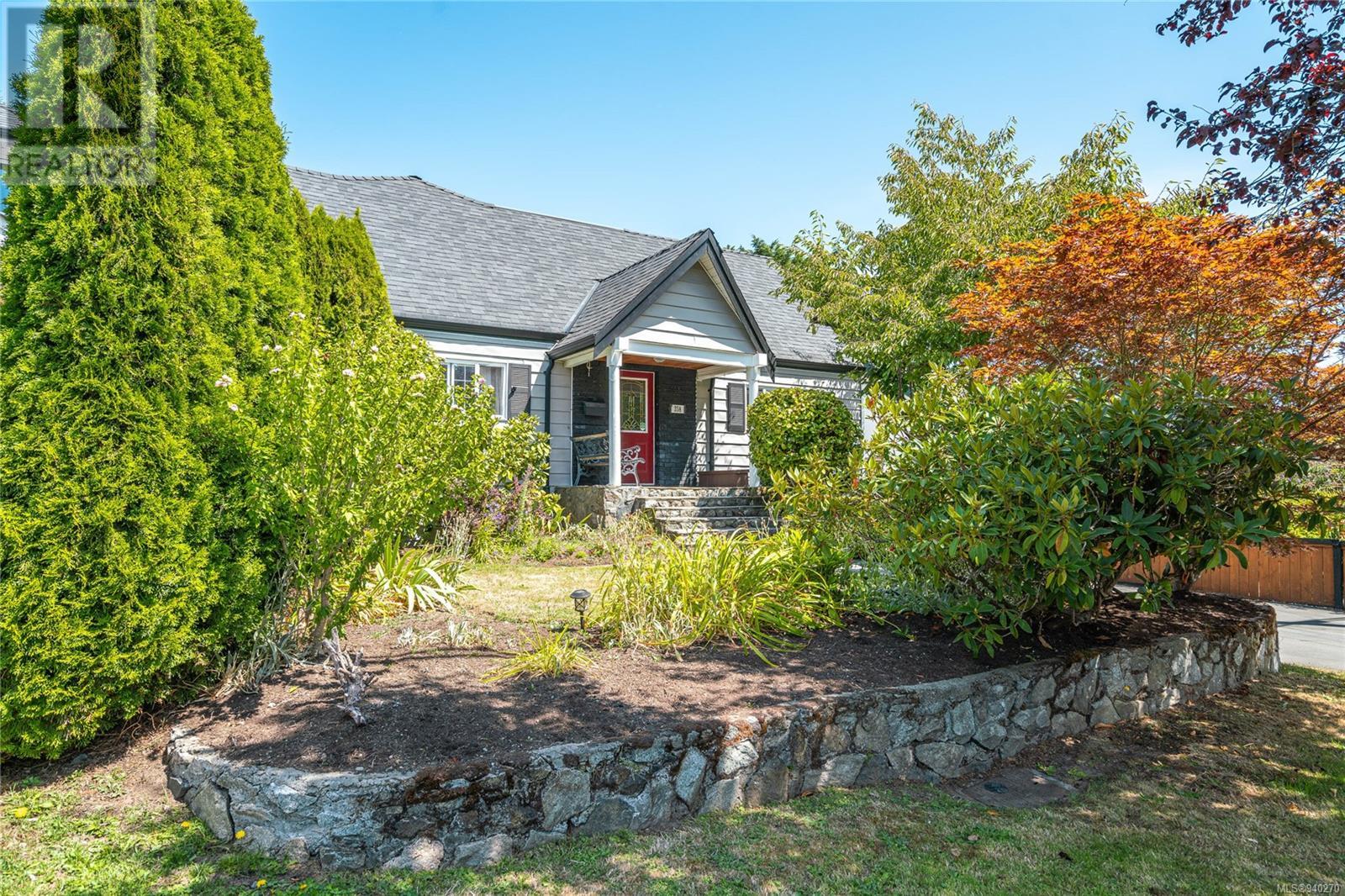 358 Vincent Avenue, Saanich, BC, V9A 2G7