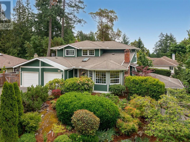 8591 Deception Place, North Saanich BC V8L 5C4