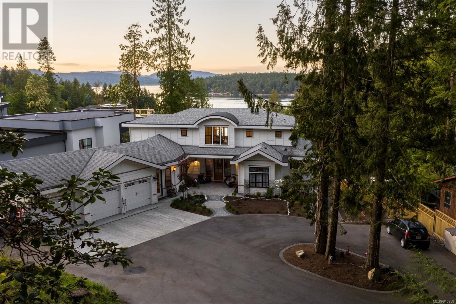 1810 Lands End Road, North Saanich, BC, V8L 5J2