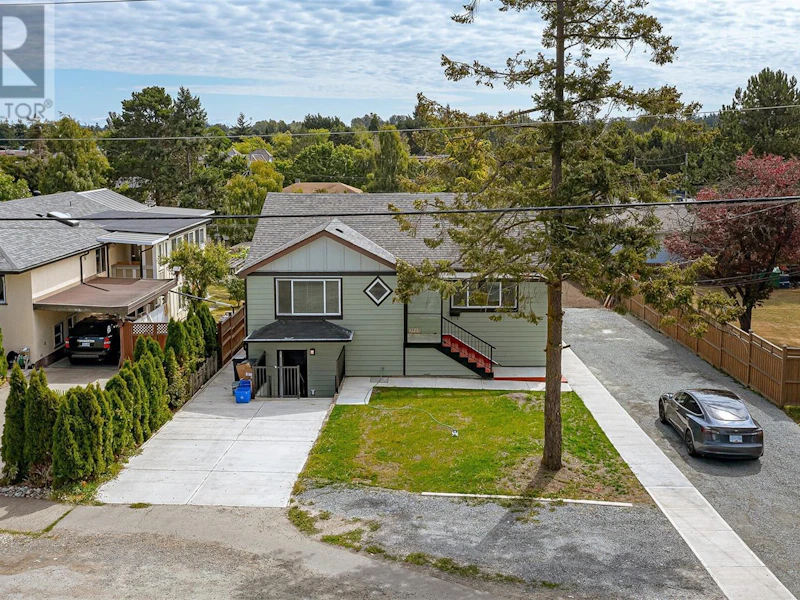 3903 Cedar Hill Road, Saanich BC V8P 3Z8