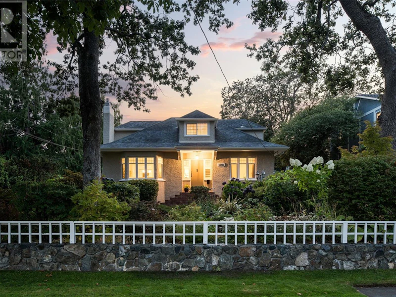1218 St. David Street, Oak Bay BC V8S 4Y9