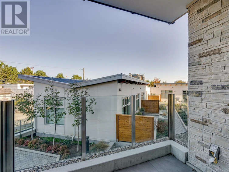212-916 Lyall Street, Esquimalt, BC, V9A 5E6 - 15