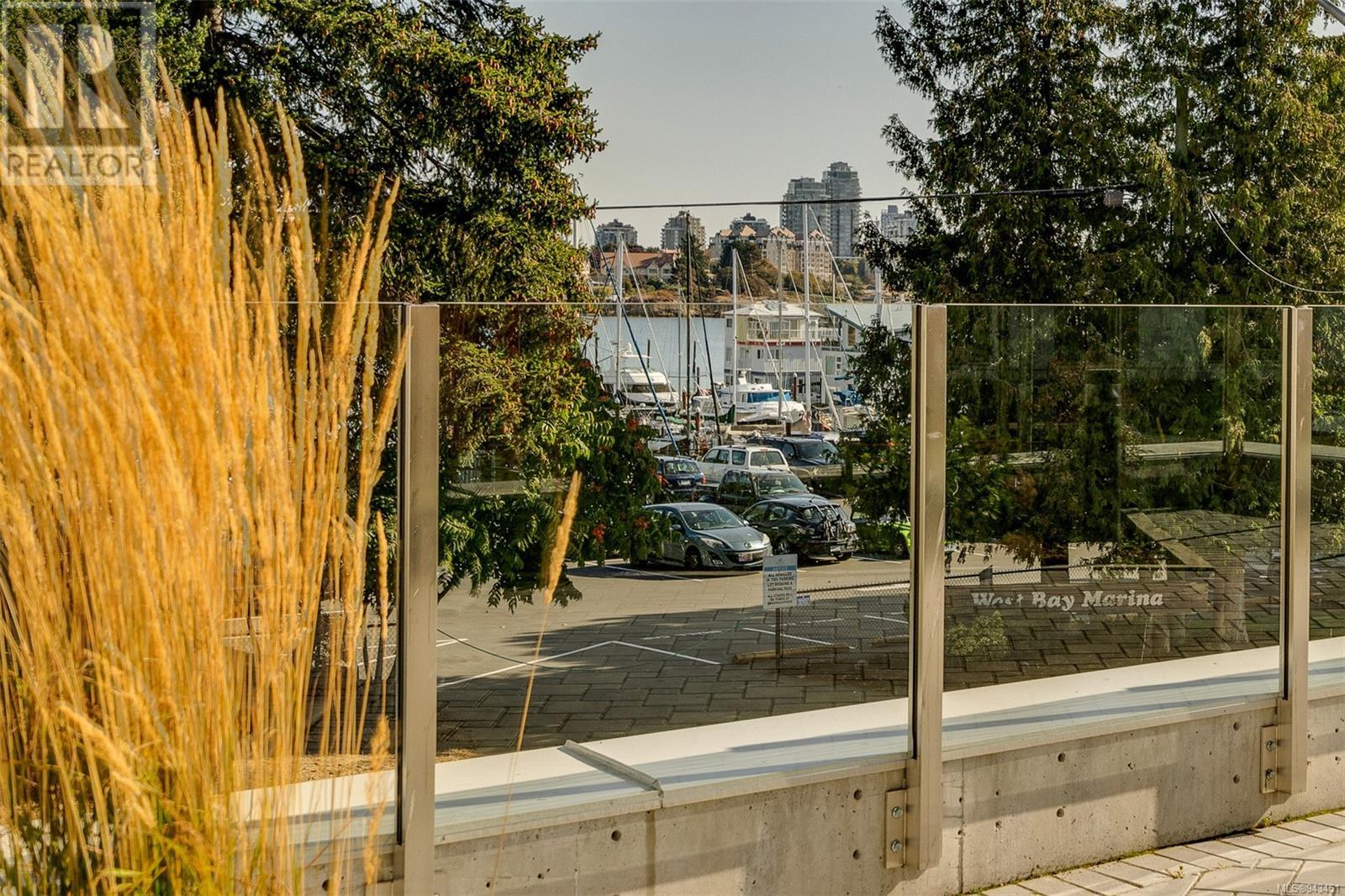 212-916 Lyall Street, Esquimalt, BC, V9A 5E6 - 22