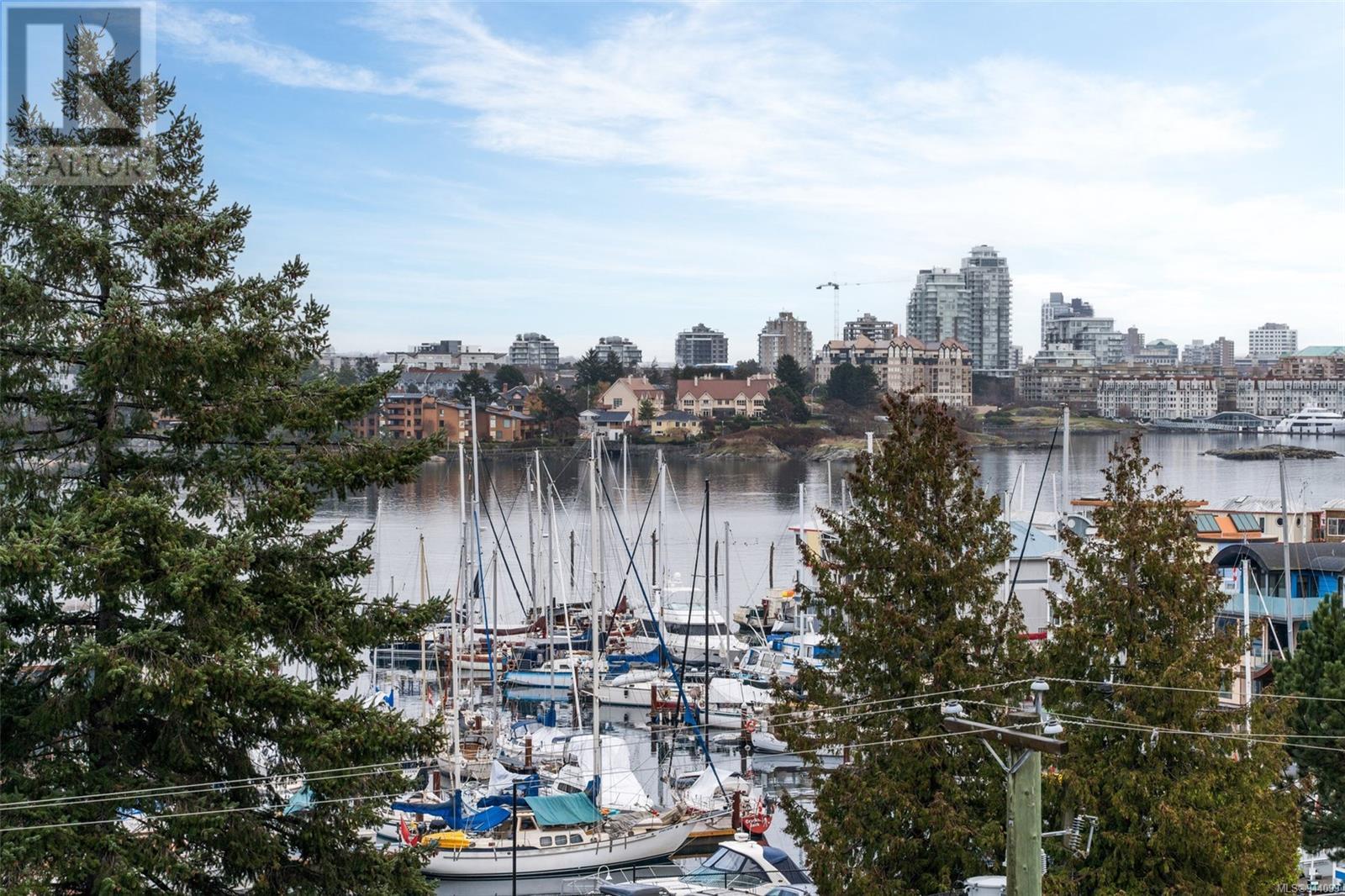 407-916 Lyall Street, Esquimalt, BC, V9A 5E6 - 28