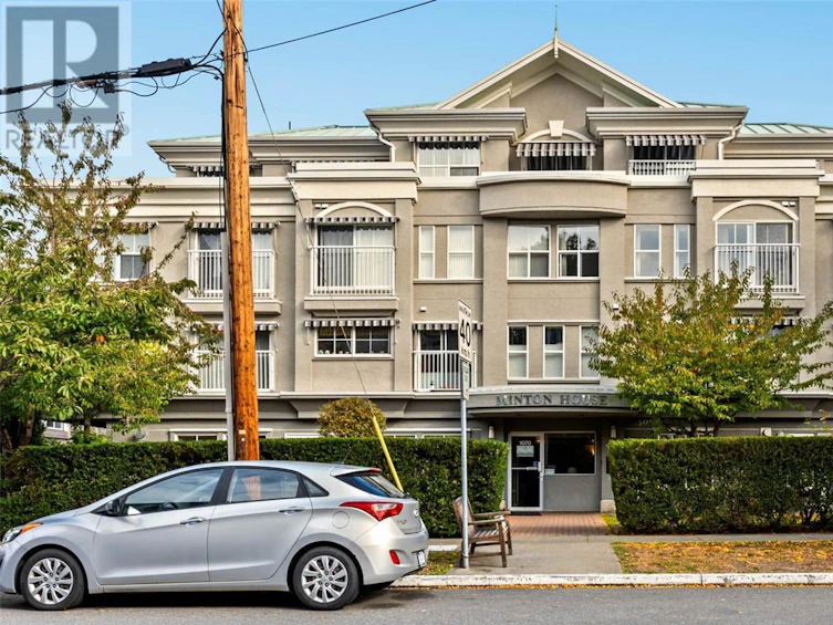 210-1070 Southgate Street, Victoria, BC, V8V 2Z2