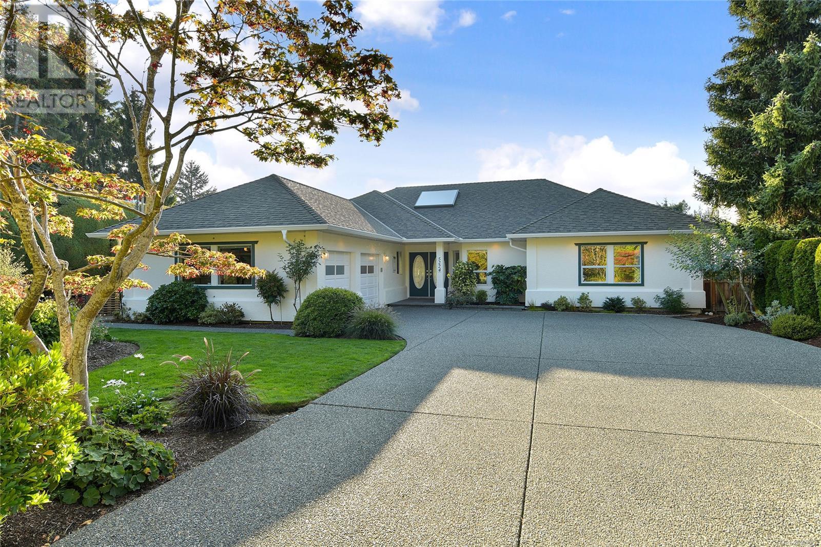 5224 Del Monte Avenue, Saanich, BC, V8Y 1X2