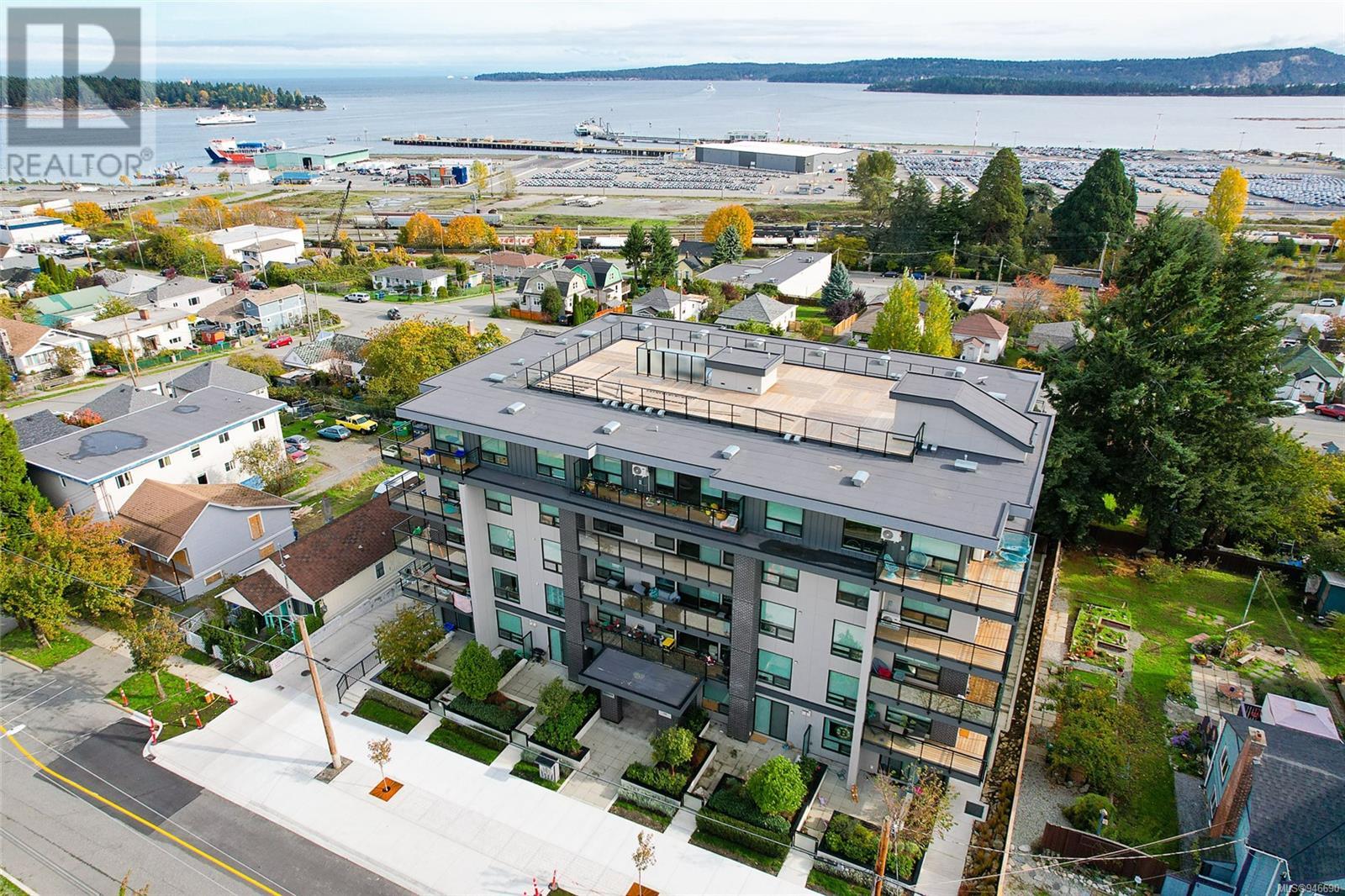 204-119 Haliburton Street, Nanaimo, BC, V9R 4V8