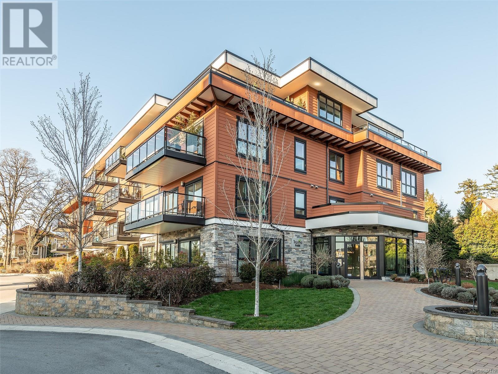 102-740 Travino Lane, Saanich, BC, V8Z 0E2