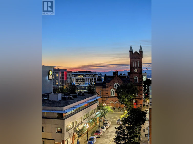 504-732 Broughton Street, Victoria, BC, V8W 3E9
