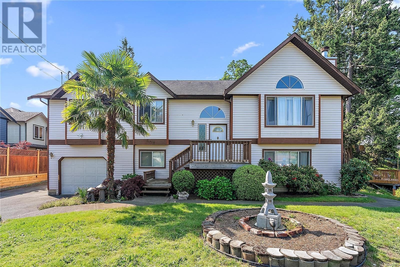 607 Hoffman Avenue, Langford, BC, V9B 5V1
