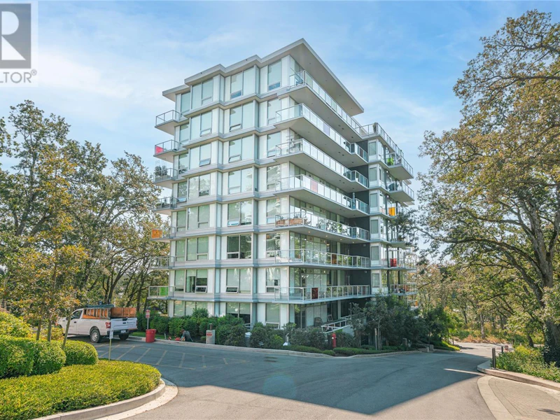 404 - 4009 Rainbow Hill Lane, Saanich BC