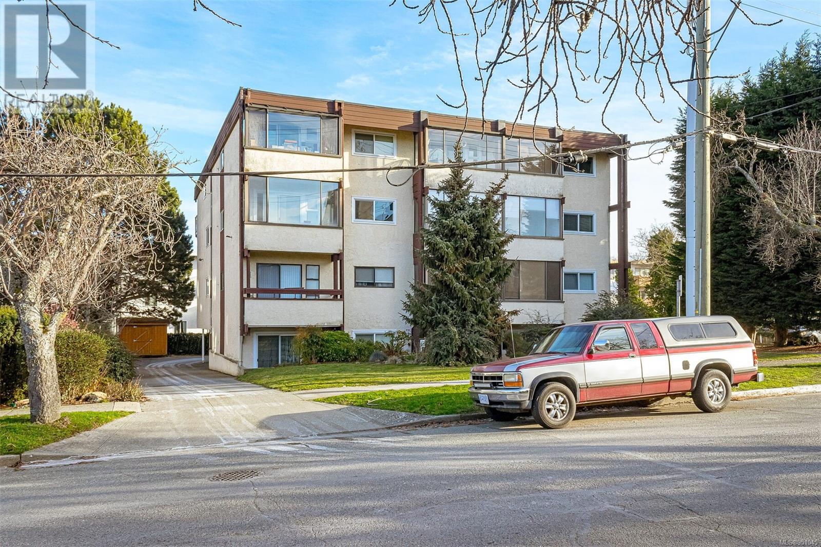 203-1537 Morrison Street, Victoria, BC, V8R 4K1