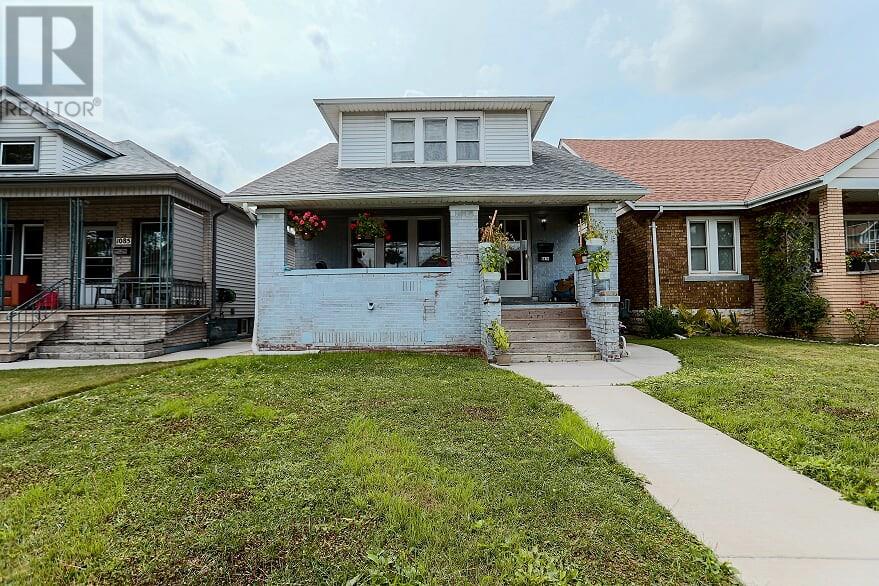 1077 Moy Avenue, Windsor, ON, N9A 2P2
