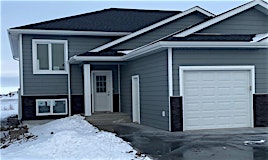 128 Parkside Crescent, Mitchell, MB, R5G 2X3