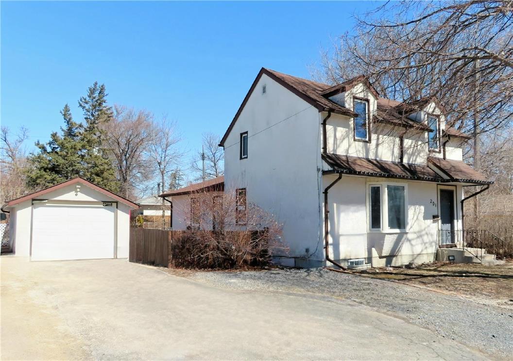 201 Rosser Avenue, Selkirk, MB, House For Sale REW