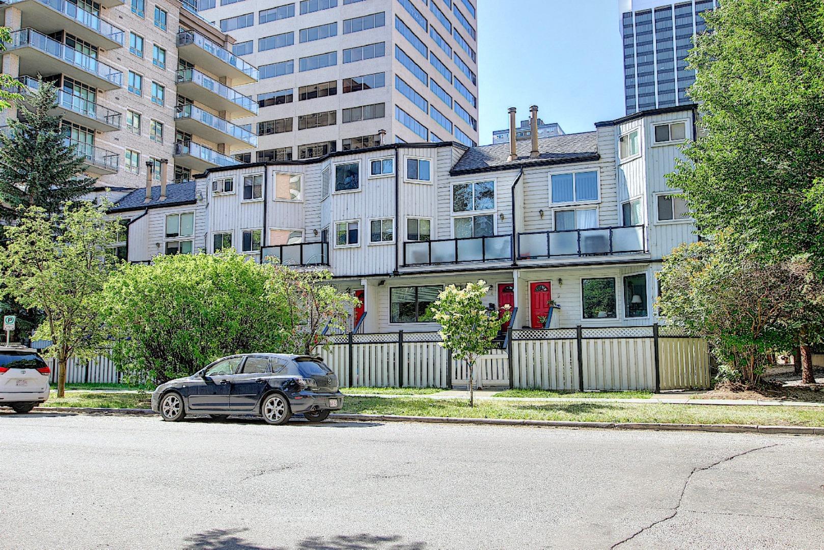 11-711 3 Avenue SW, Calgary, AB, T2P 0G8