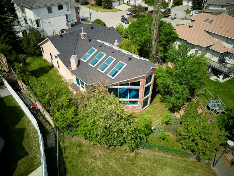 9 Christie Estate Heath SW, Calgary, AB, T3H 2Z5