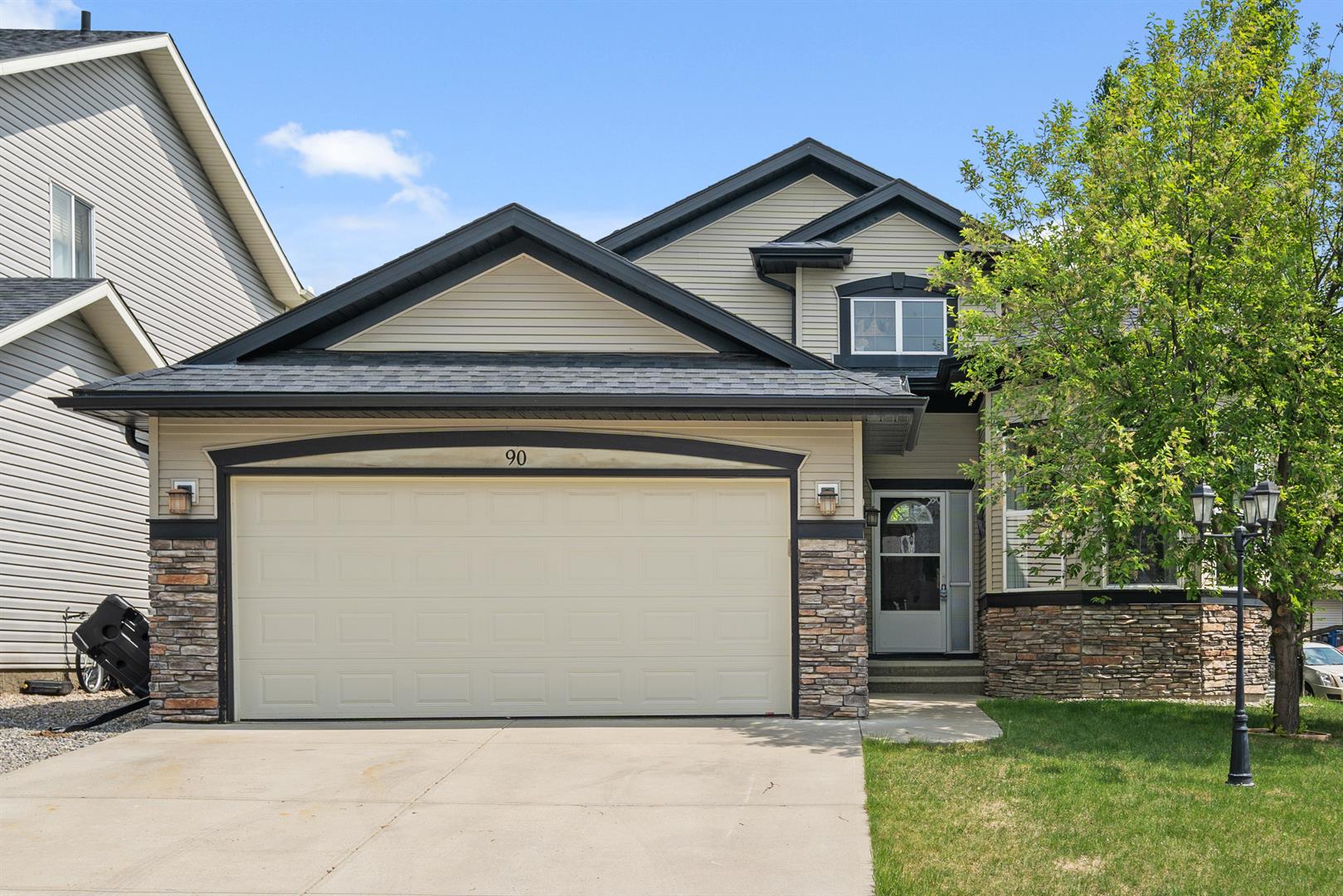 90 Drake Landing Common, Okotoks, AB, House For Sale REW