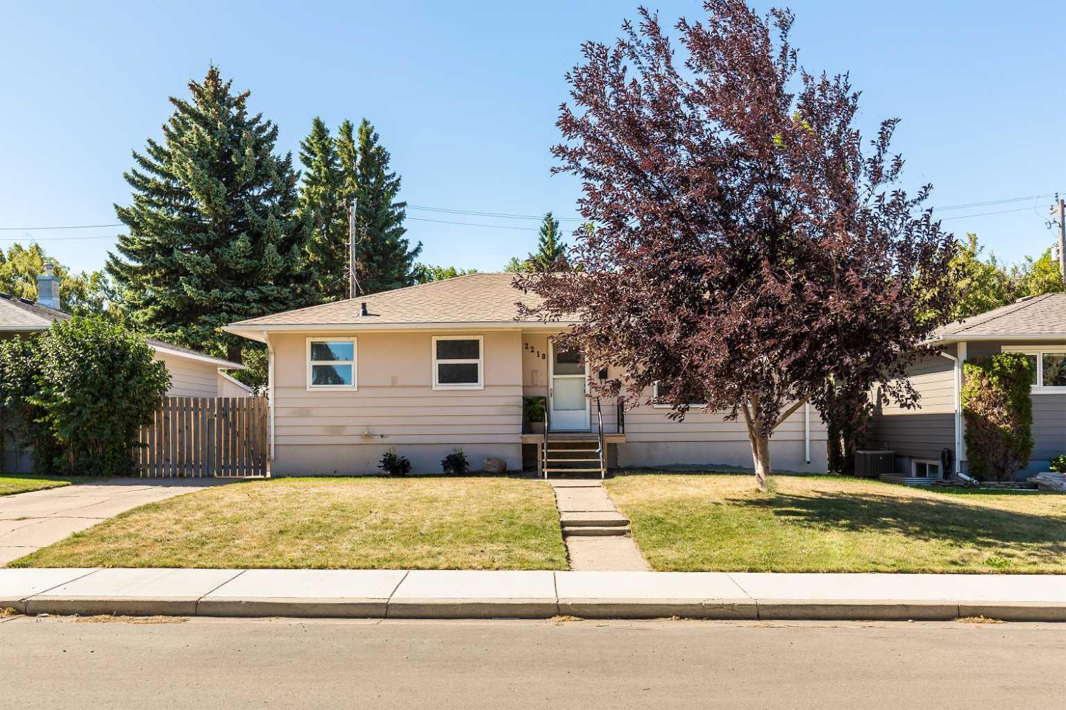 2218 8a Avenue S, Lethbridge, AB, T1J 1S7
