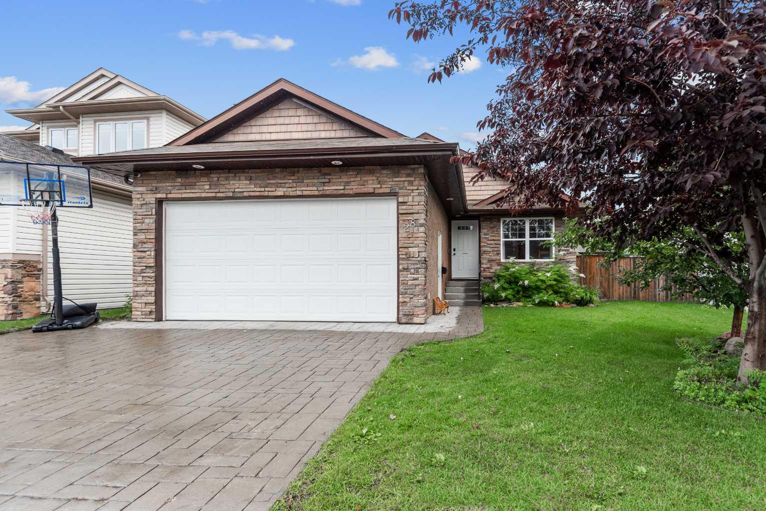 28 Wiley Crescent, Red Deer, AB, T4N 7G4